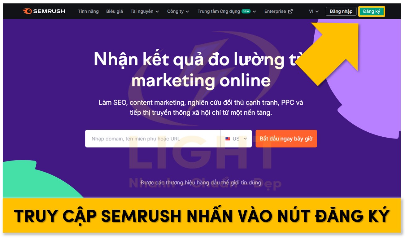 Vào trang Semrush và chọn nút đăng ký ở bên phải